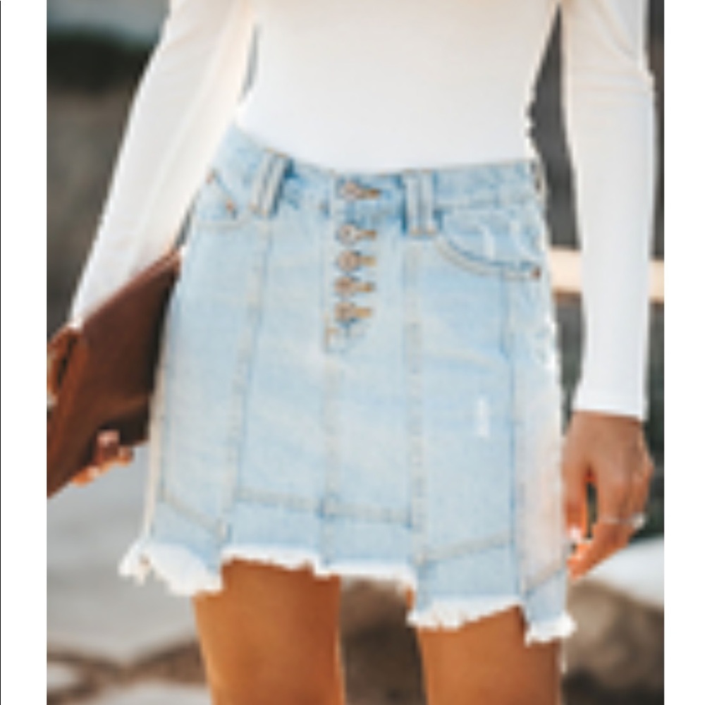 vici distressed denim skirt